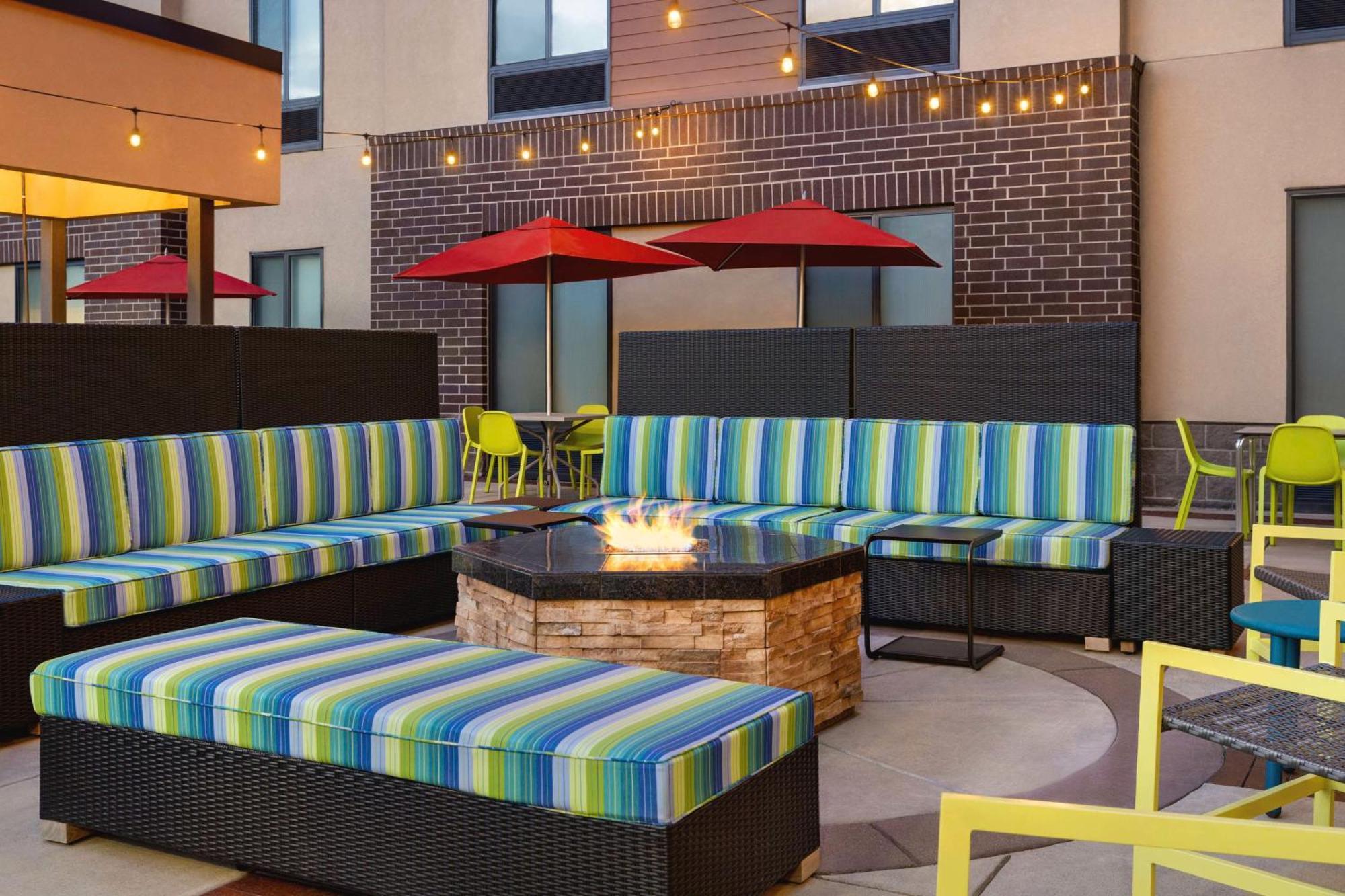 Home2 Suites By Hilton Denver West / Federal Center Лейкуд Екстериор снимка